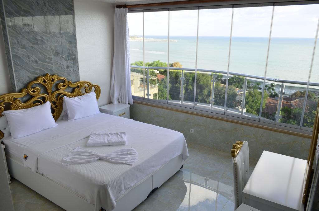 Alev Palace Otel Arsuz Habitación foto