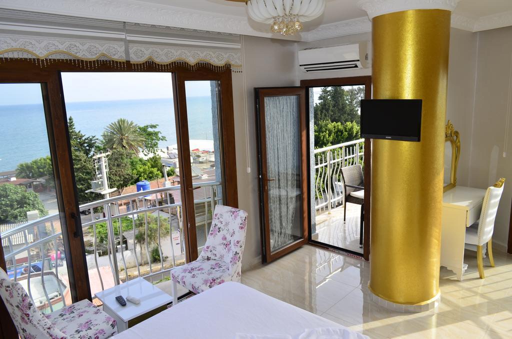 Alev Palace Otel Arsuz Habitación foto