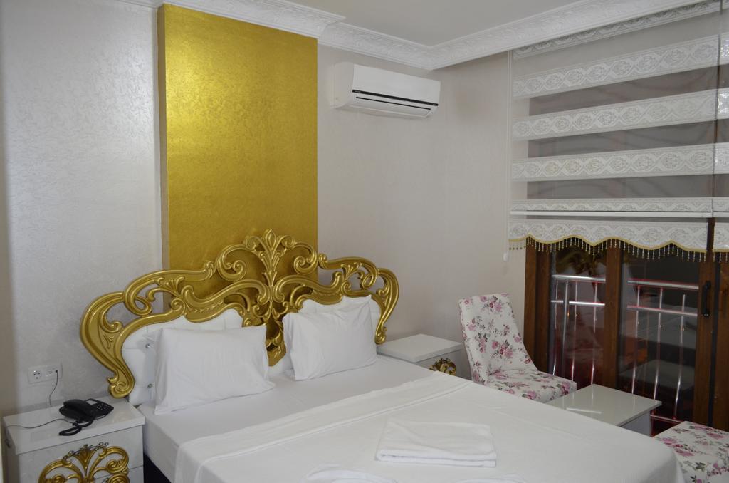 Alev Palace Otel Arsuz Habitación foto