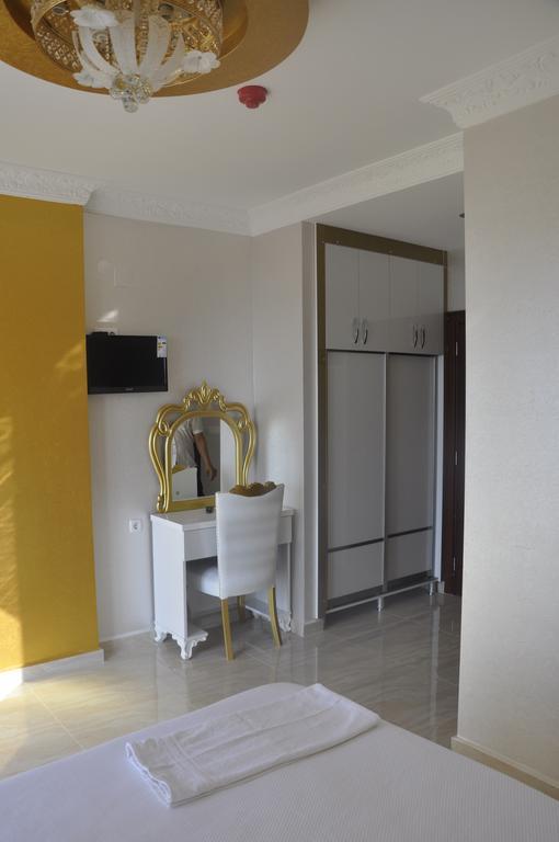 Alev Palace Otel Arsuz Habitación foto