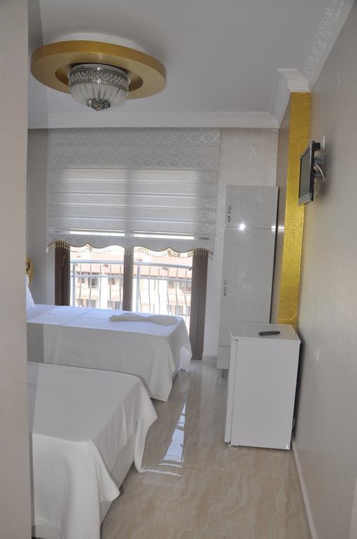 Alev Palace Otel Arsuz Habitación foto